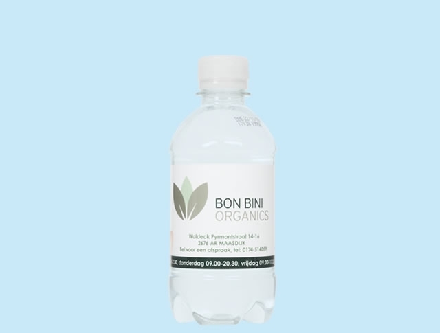 Waterflessen bedrukken met eigen etiket en logo
